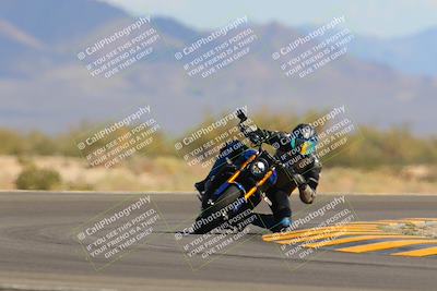 media/Oct-09-2022-SoCal Trackdays (Sun) [[95640aeeb6]]/Turn 15 (150pm)/